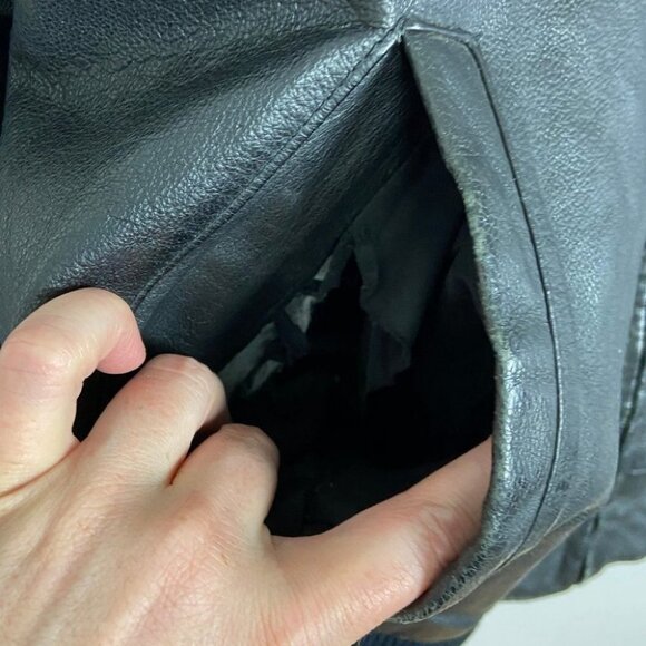 Vintage Wilsons 100% Leather Jacket World Flags Embroidered Patches Mens Coat XL - Picture 10 of 11